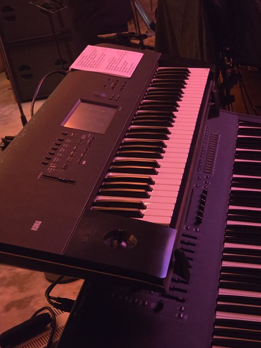 Vând Korg Nautilus 61