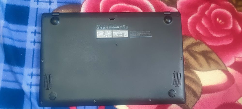 Laptop asus in stare perfecta de functionare