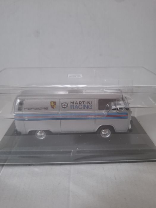 Minichamps 1:43 VW T2 Transporter Martini Racing Limited Edition – чисто нов