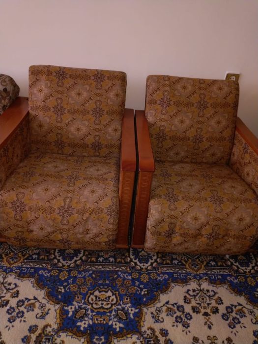 Диван и 2 кресла