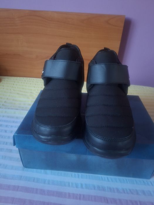 Vând Ghete Damă Impermeabile Noi Mărimea 41