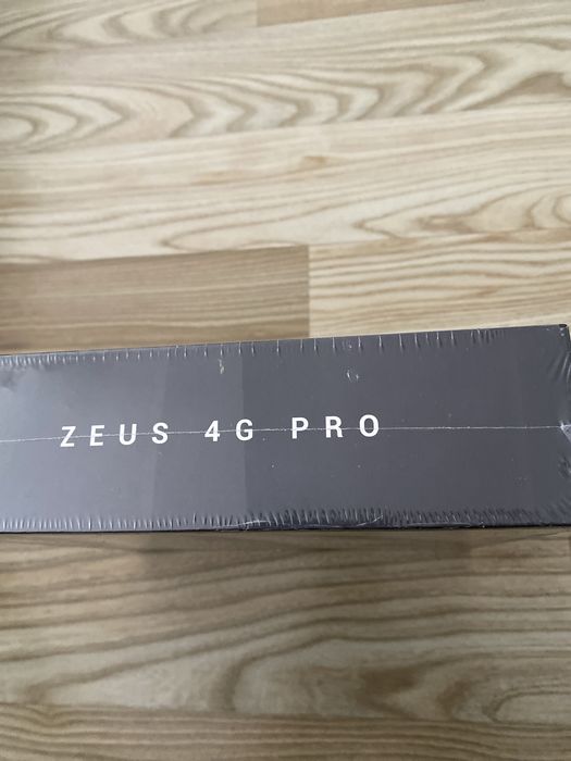 SmartPhone Zeus 4G Pro , NOU , Sigilat , Telefon seniori