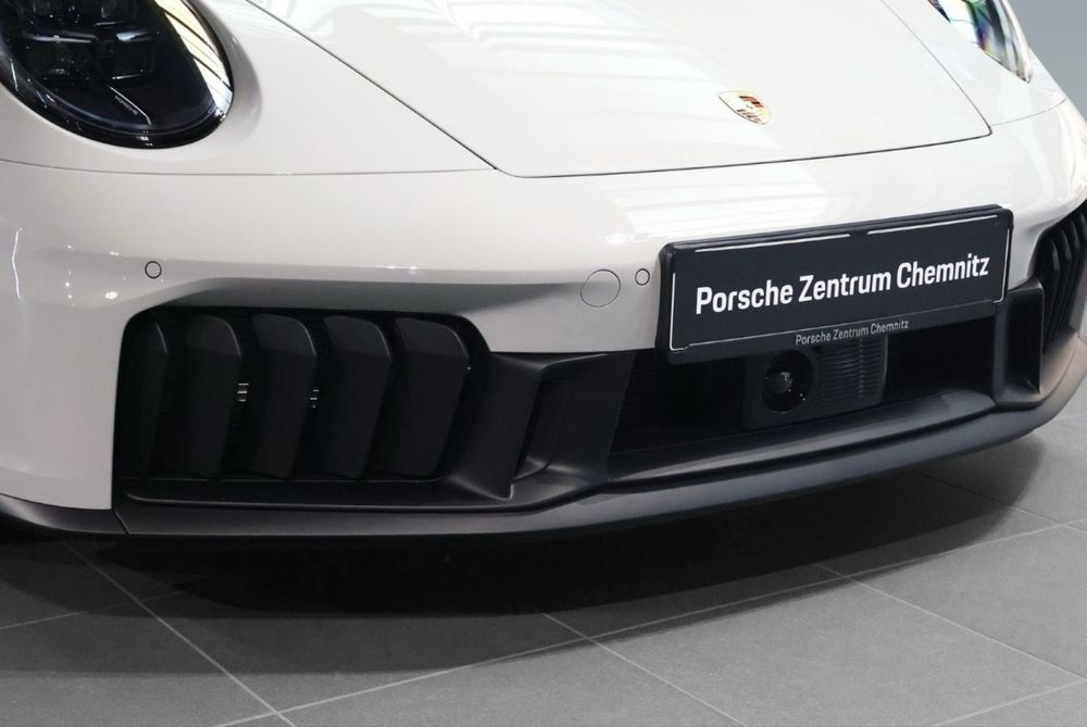 Porsche 911 Carrera GTS 992 new 2026