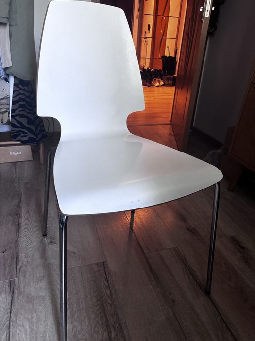 4 scaune IKEA VILMAR – albe, în stare bună