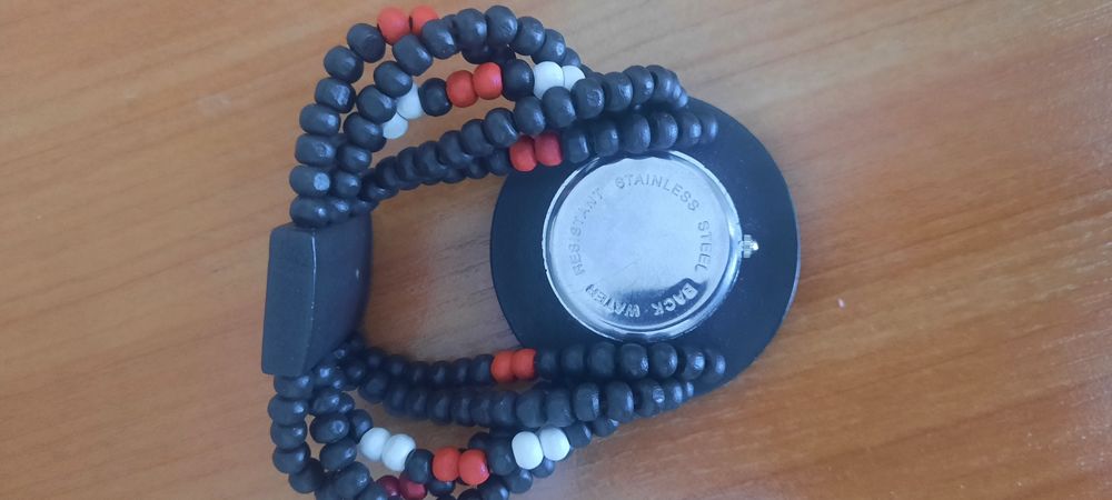 Продаю       часы