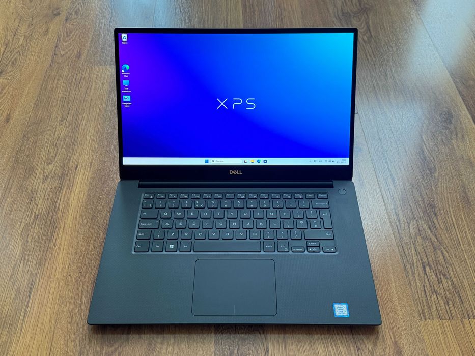 15.6' 4K OLED i7-9750H DELL XPS 7590 16GB DDR4/512GB NVMe/GTX 1650 4GB