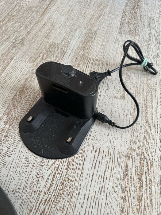 Продам пылесос робот iRobot 880
