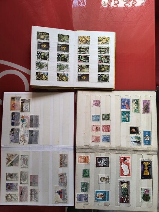 570 Timbre vechi de vînzare. 35 pagini.