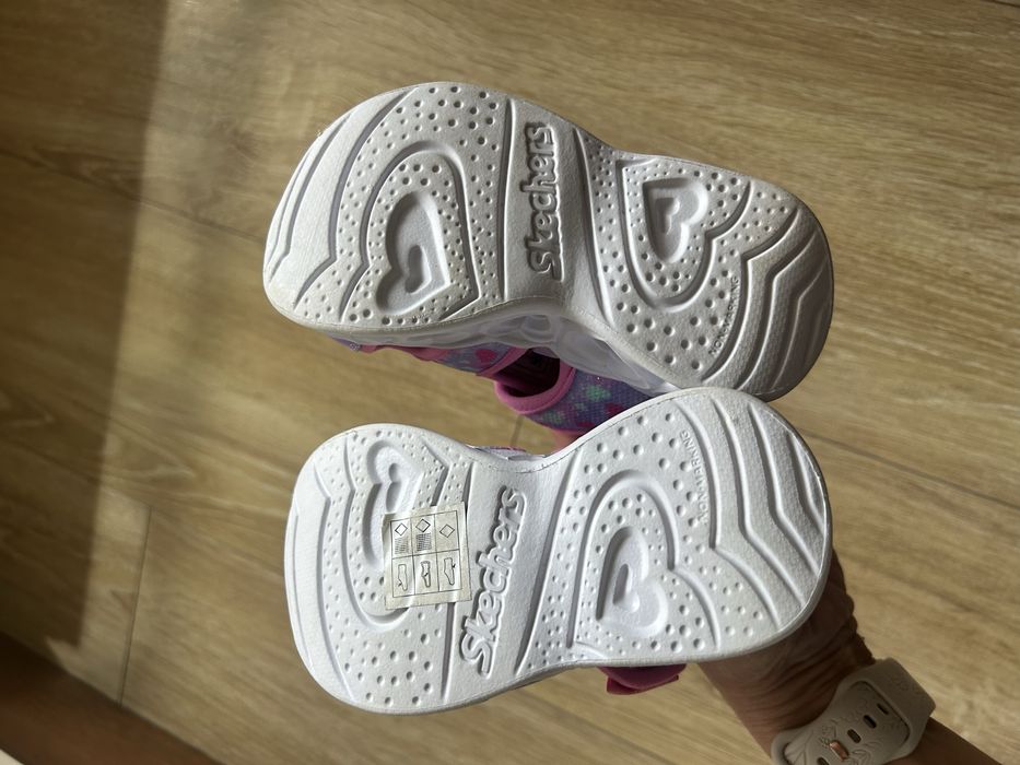 Сандали skechers 23 номер светещи