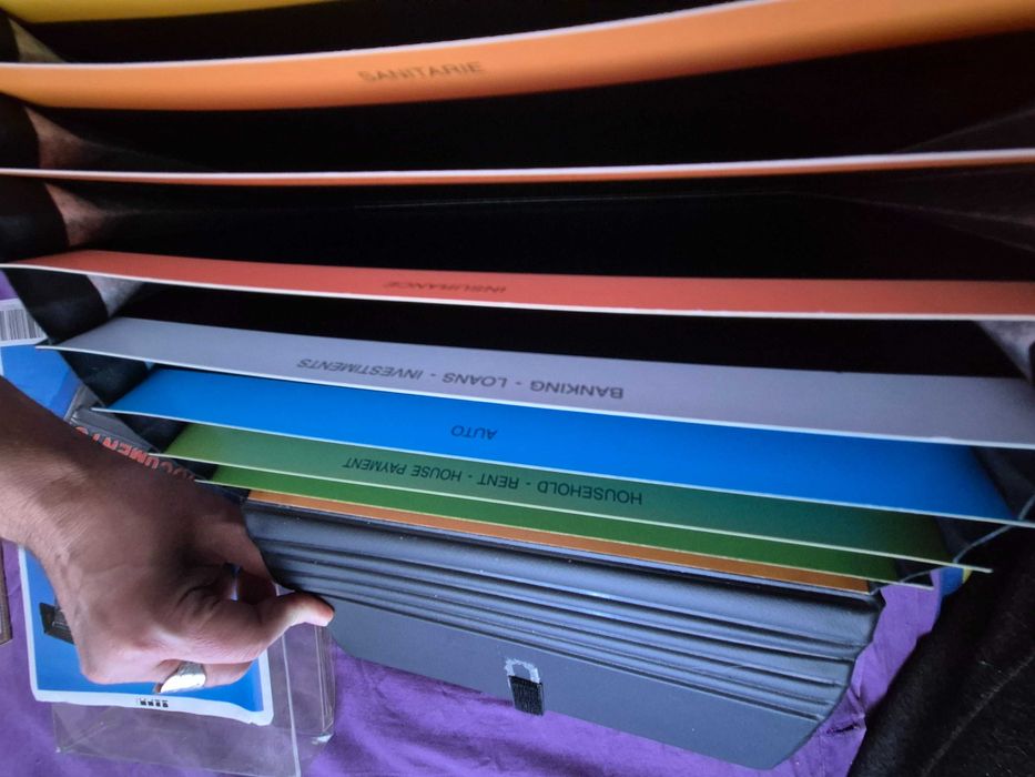 Organizator de documente cu burduf, 10 buzunare, marca ART. DOC.