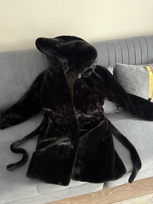 Продам ШУБУ(искусственный мех)