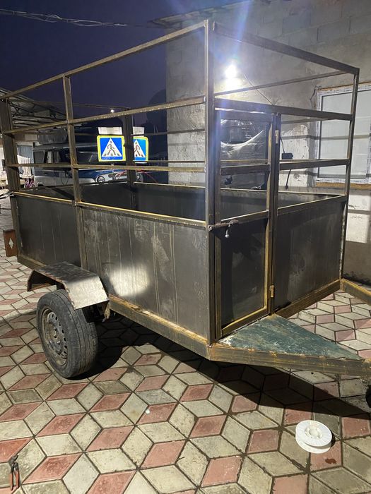 Прицеп легковой коневоз