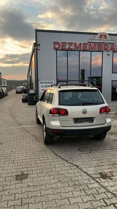 Dezmembram Volkswagen Touareg 2.5 TDI din 2009
