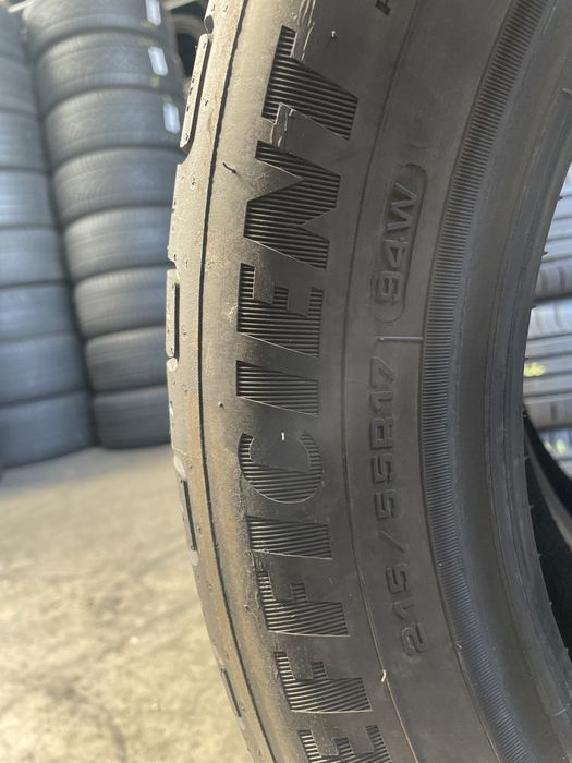 215/55/17 Goodyear Vara