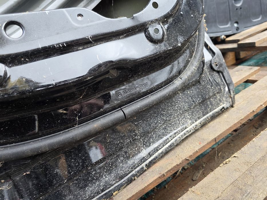 Mercedes benz GLA 247 19- задна лява врата  2023