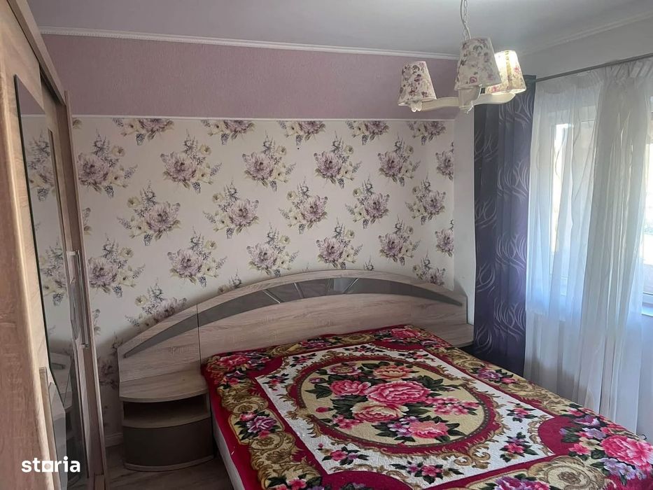 Apartament 3 camere , etaj intermediar- zona Kaufland