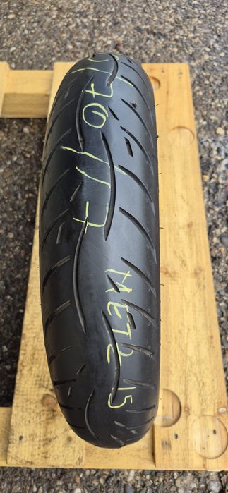 O anvelopa moto fata ca noua Metzeler 120/70ZR17 M/C.