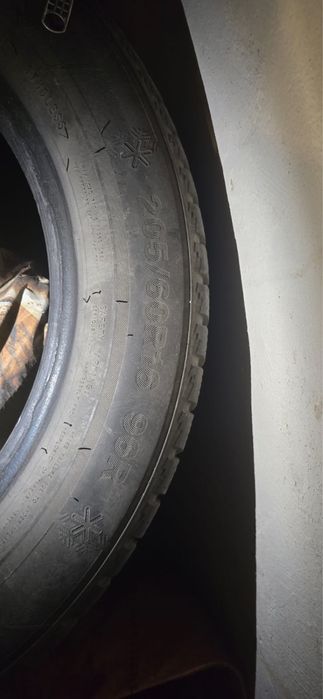 Зимние шины 205/60R16 96R Triangle