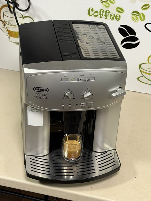Кафемашина кафе автомат delonghi caffe Venezia с гаранция