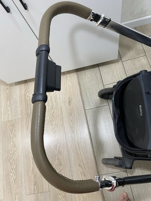 Продам универсальную коляску Kidilo 900