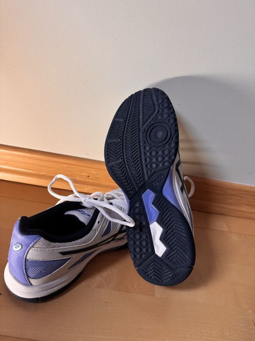 Маратонки asics, номер 36