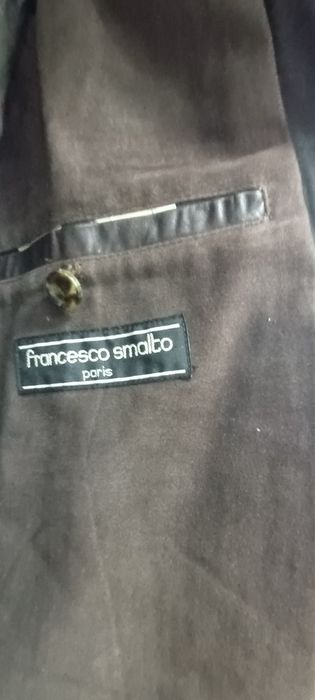 Срочно продаю кожанную куртку(утеплённая). Сделано во Франции.