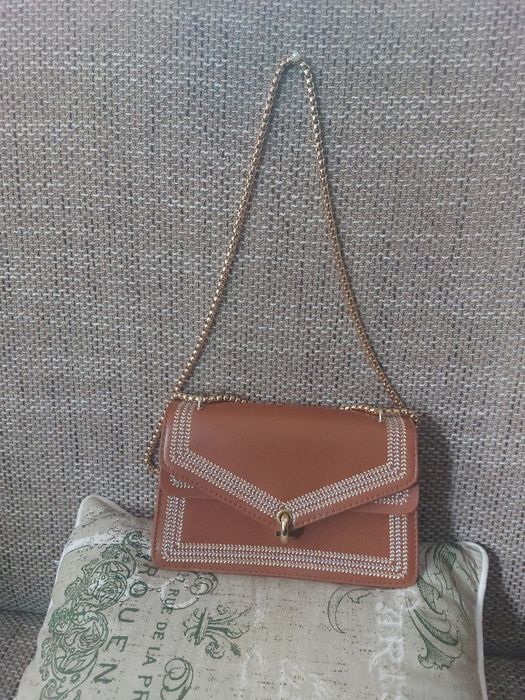 Geanta chic  maro coniac cu broderie