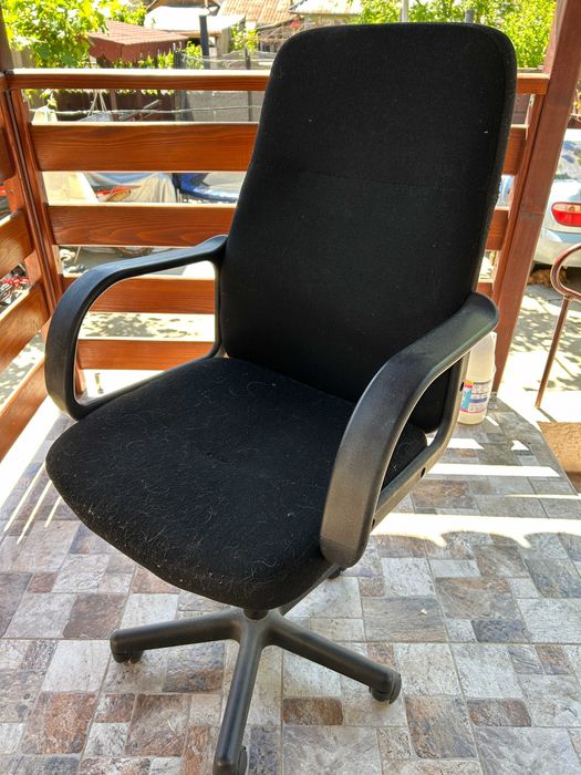 scaune birou folosite, in stare buna, 100 lei buc