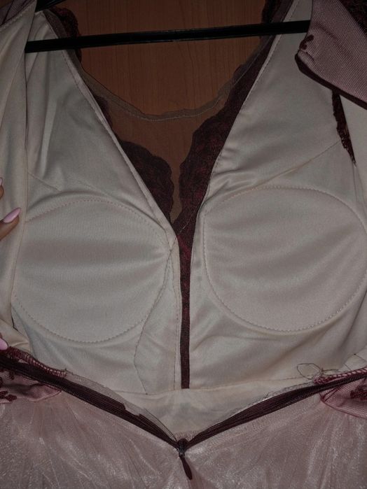 Rochie scurtă de ocazie