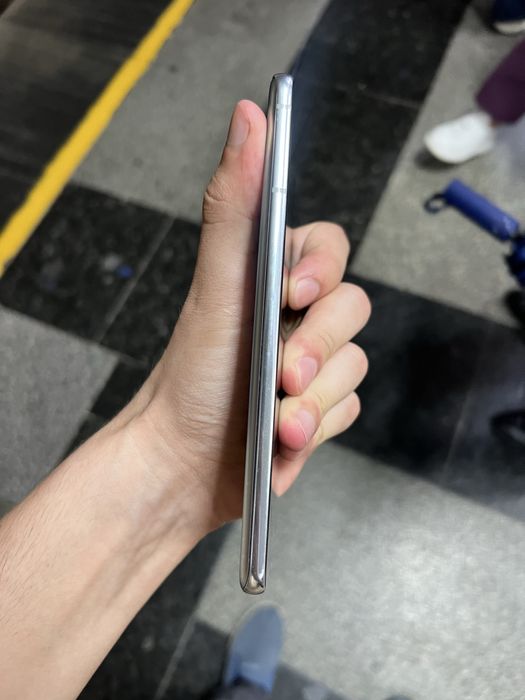 Samsung Galaxy S21 plus