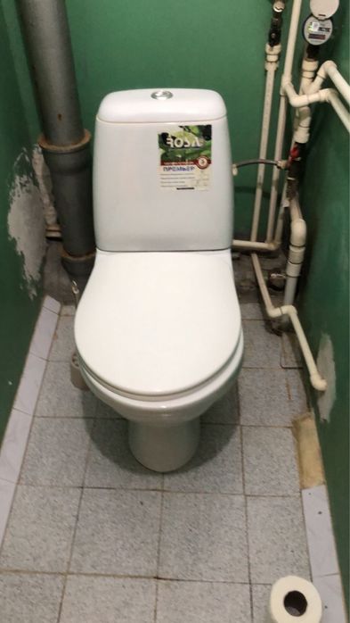 Продам унитаз Rosa