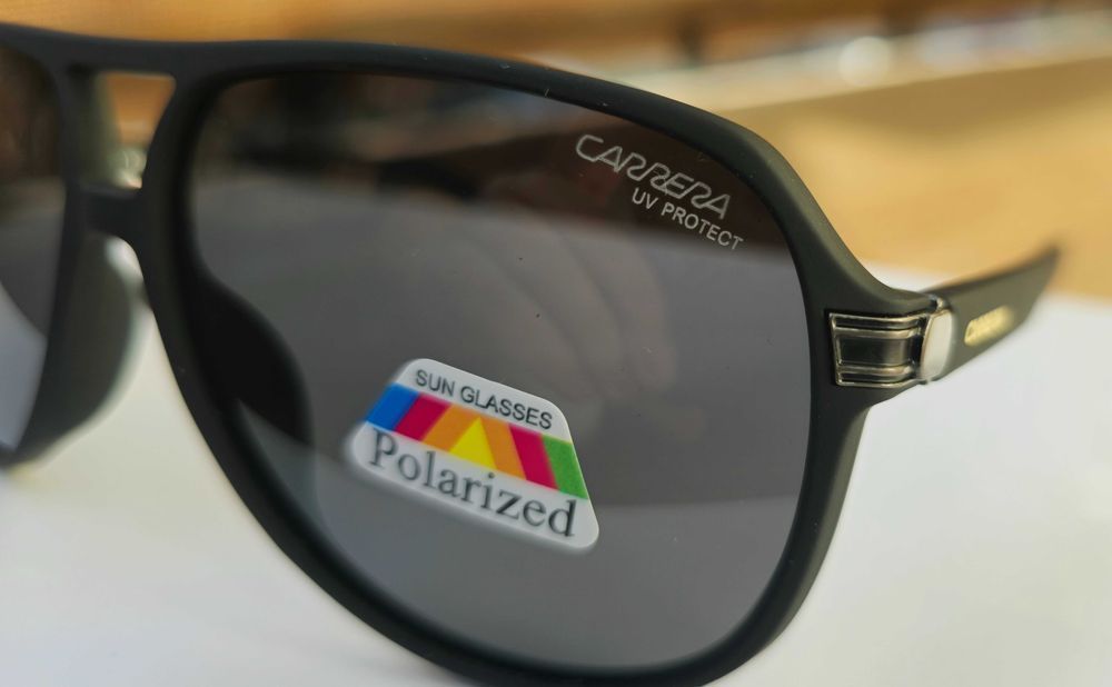 Ochelari de soare brand Carrera