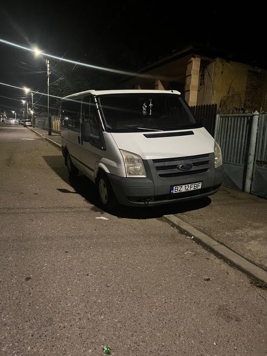Ford Transit 8+1