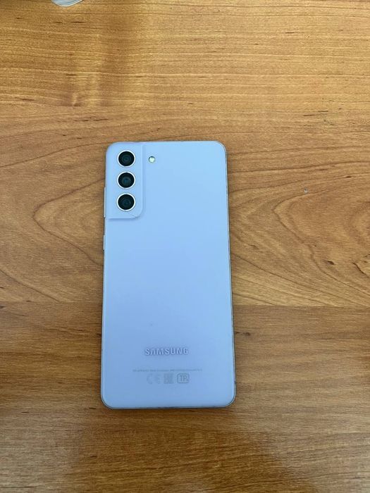 Samsung S21 FE Ideal