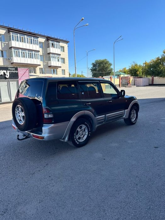 Митсубиси Паджеро 3