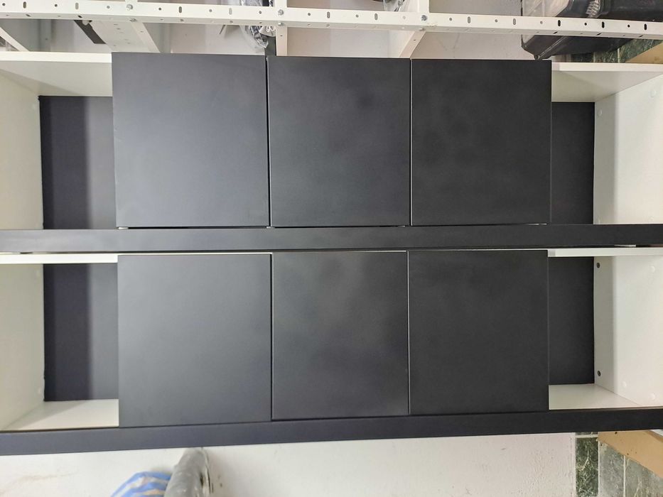 Етажерки 2бр. и TV шкафче на колелца