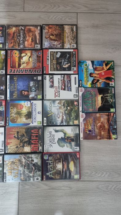 Mafia , Moto GP ,etc..jocuri  pe CD ,multe titluri  ,raritati  colorate
