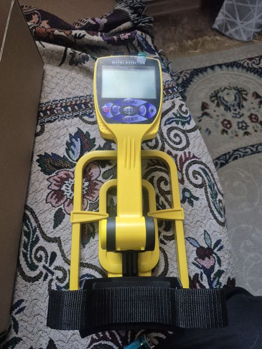 Металл искатель новый