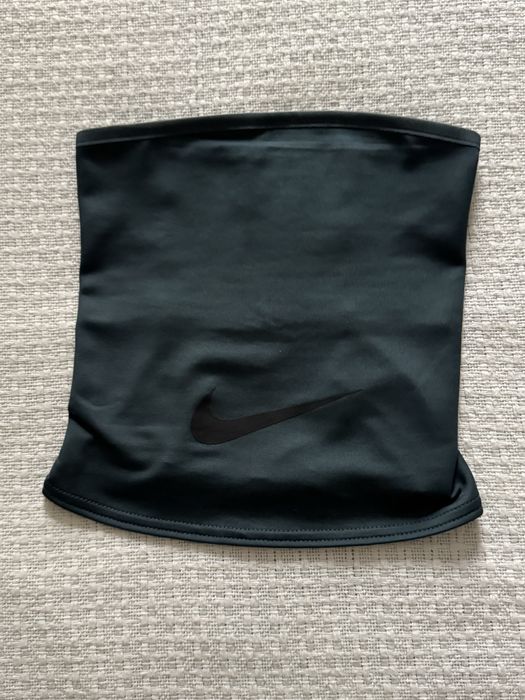 Nike шал-яка, зимен шал