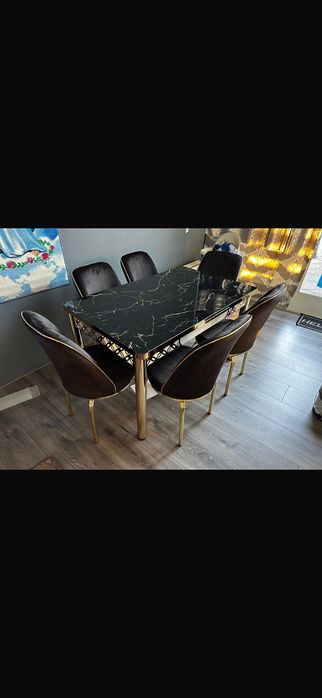 Oferim spre vânzare mobilă pentru casă : canapele extensibile, mese +6 scaune și mobilier la comandă - buget pentru toate buzunarele