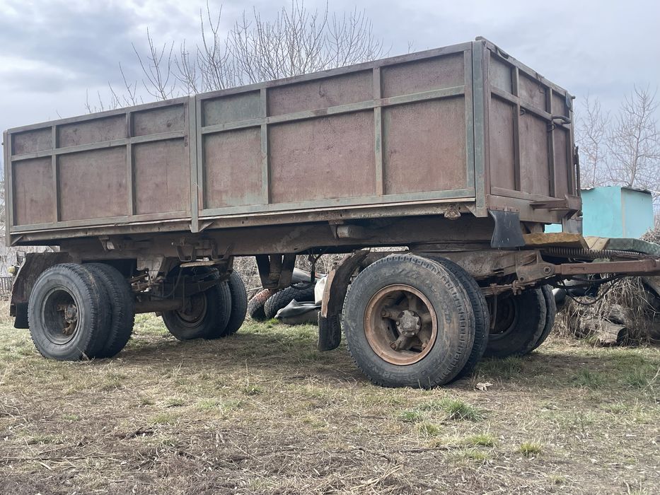 Прицеп бортовой зерновоз