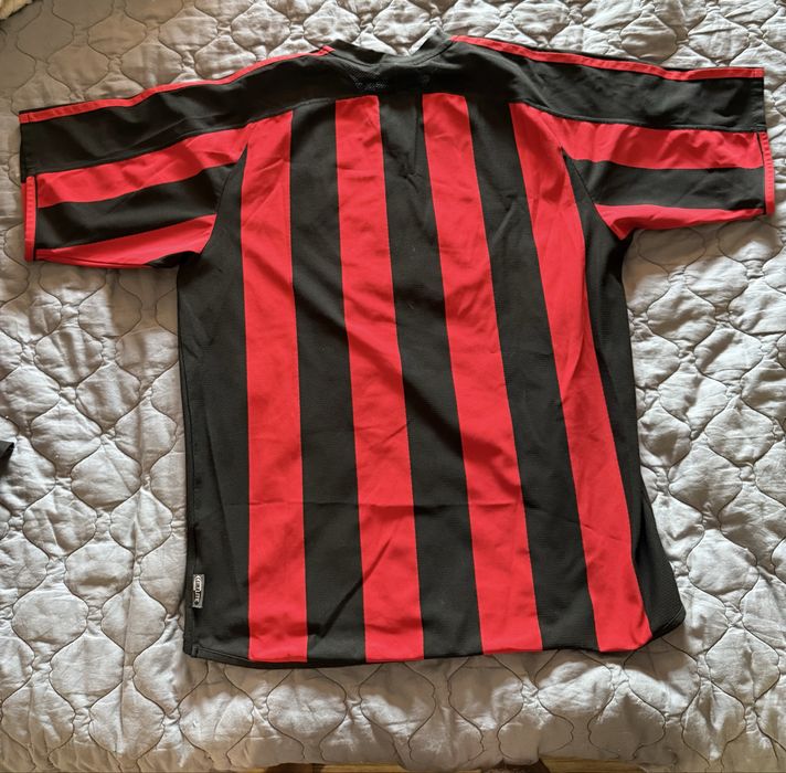 Екип Милан 2003/04 рамер М