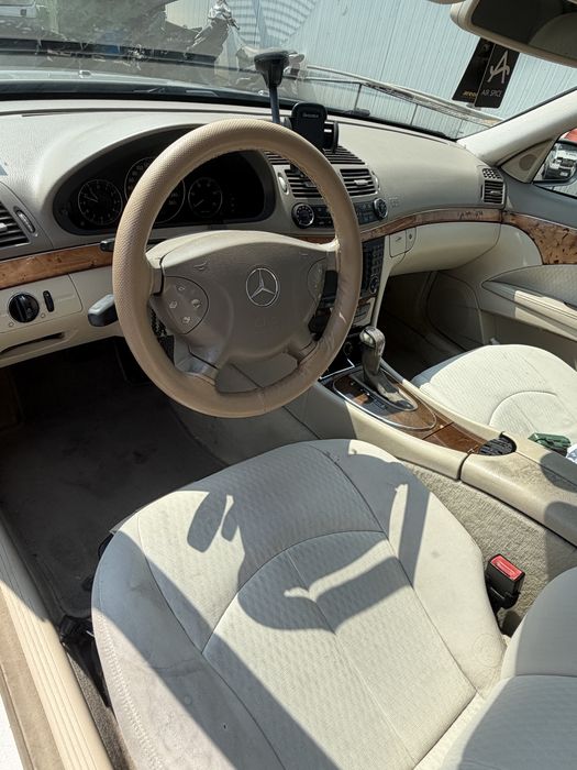Mercedes Benz E 220