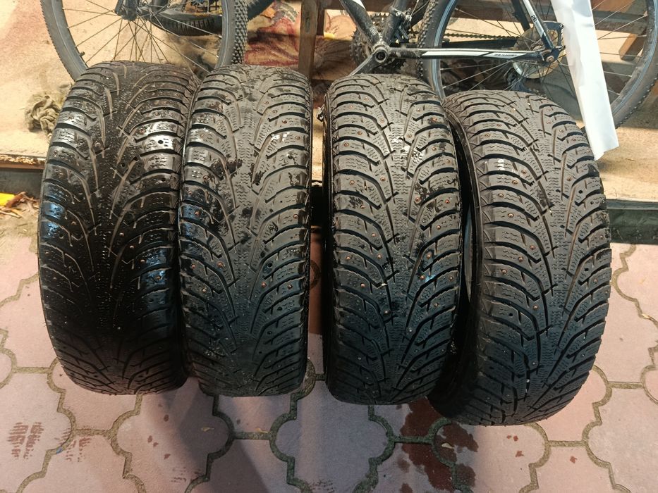 Продам зимние шины R17
