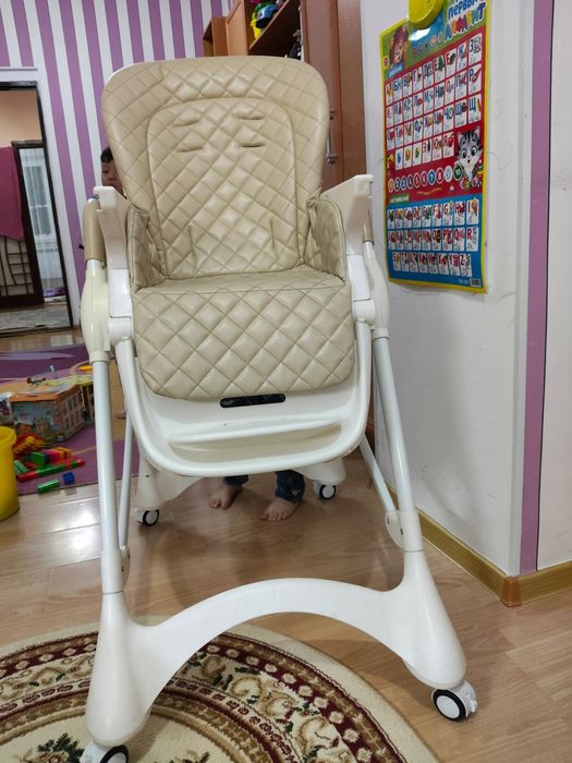 Стул для кормления