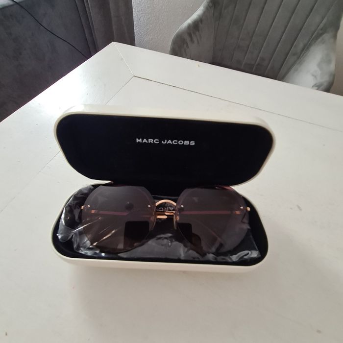 Слънчеви очила на" Marc Jacobs"