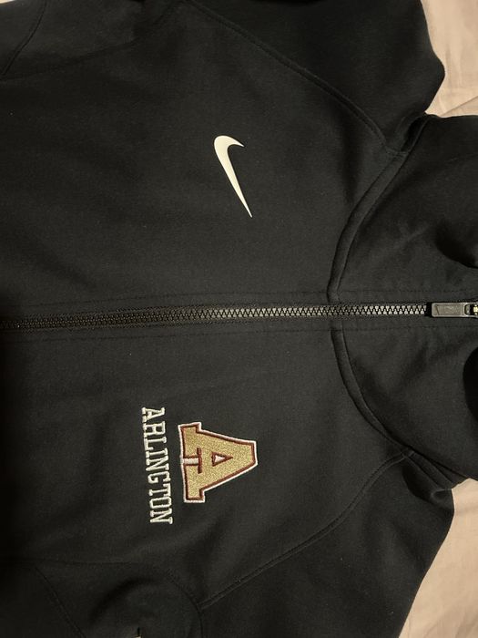 Черен спортен суичър Nike с цип и качулка