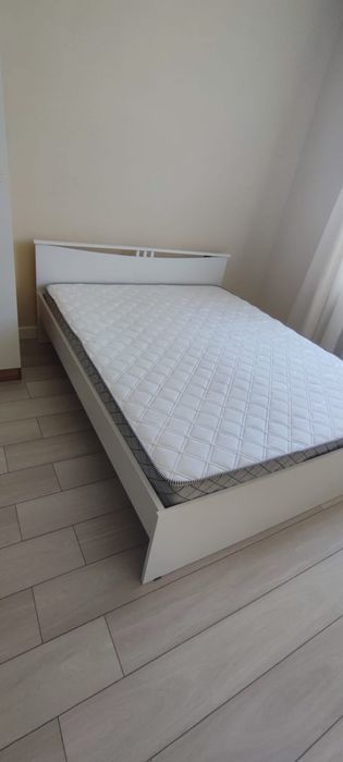 Продам кровать .