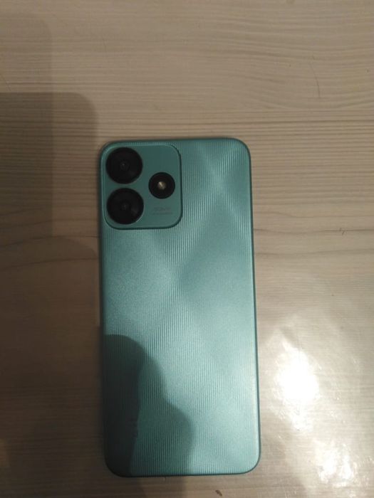 ZTE 7060, Очень хорошая телефон,нет трешин.