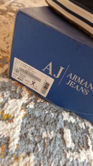 нови дамски обувки Armani